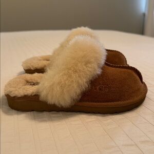 UGG Girls Disquette Chesnut Suede Leather Cream Shearling Wool Slippers SZ 12